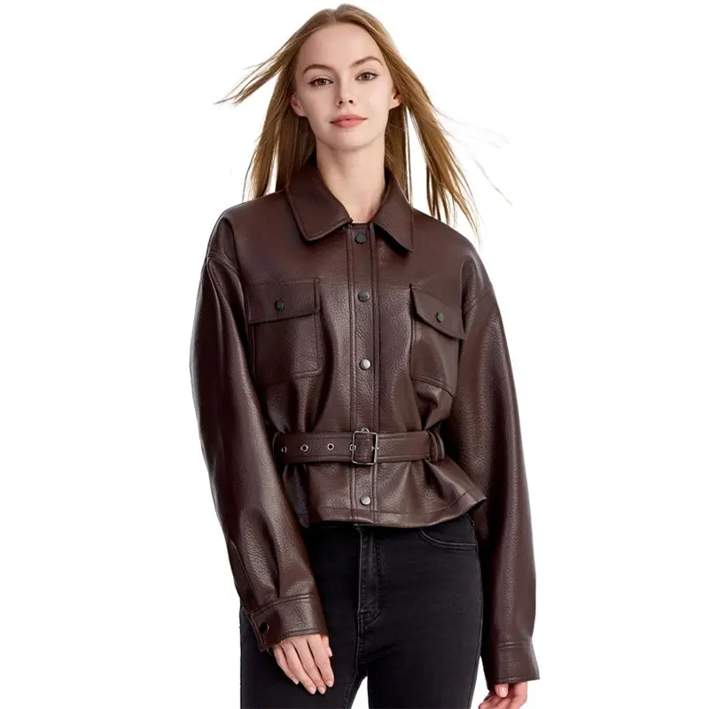 Chaqueta de piel sintética granulada con cinturón y bolsillos